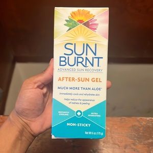 Sunburnt after sun gel with aloe vera
